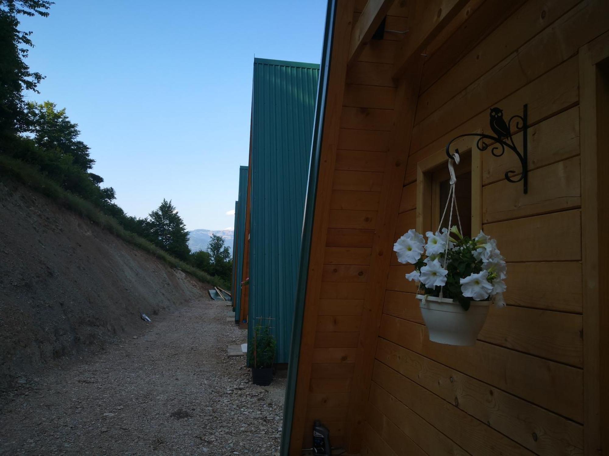 Suncani Brijeg Eco Village Plav Bagian luar foto