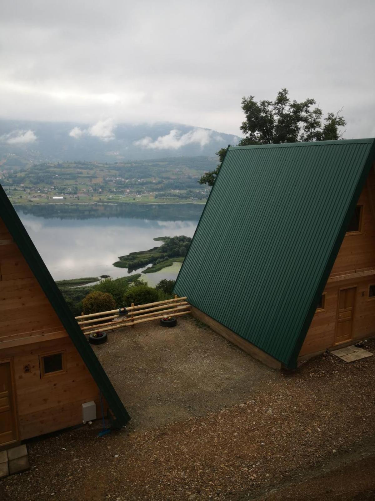 Suncani Brijeg Eco Village Plav Bagian luar foto