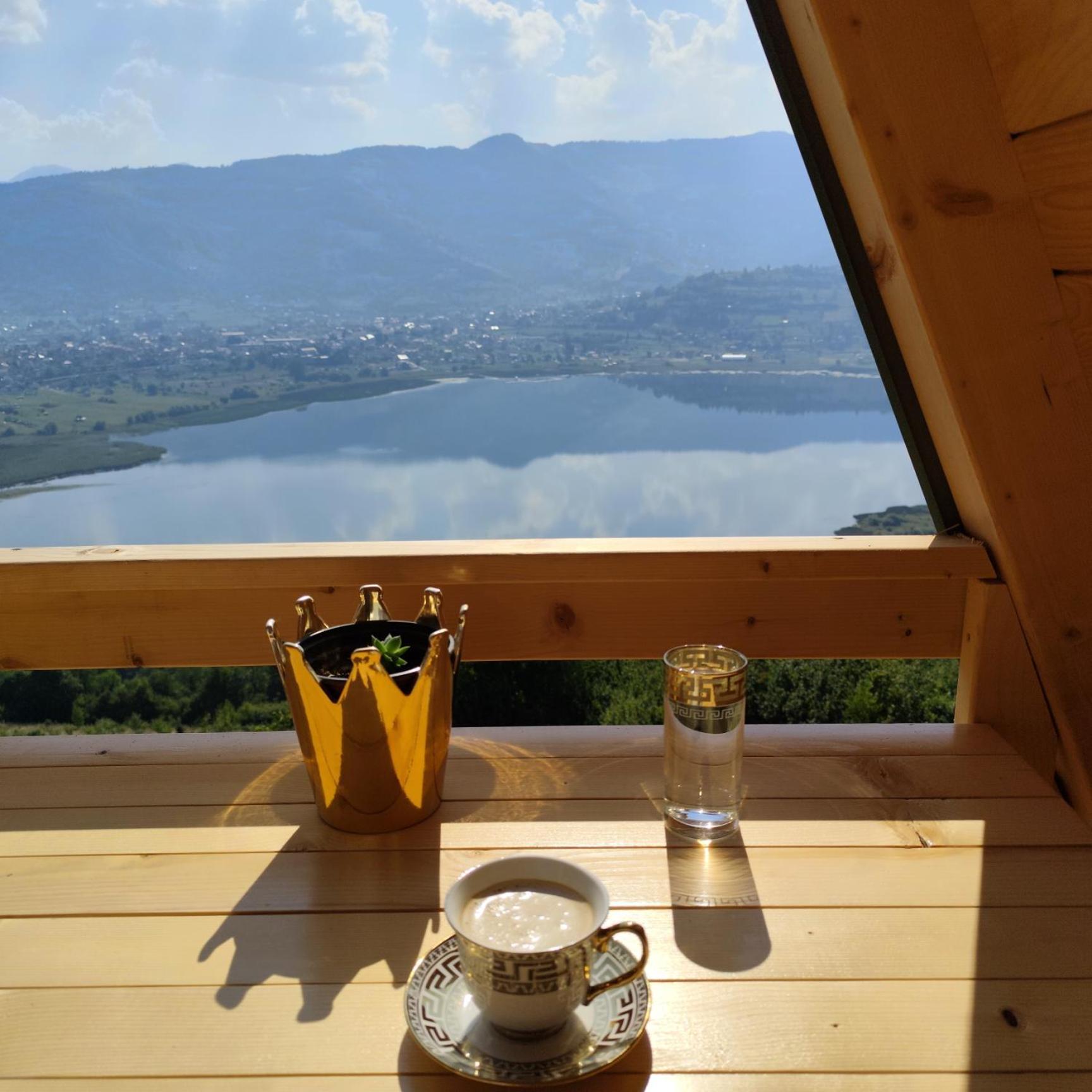 Suncani Brijeg Eco Village Plav Bagian luar foto