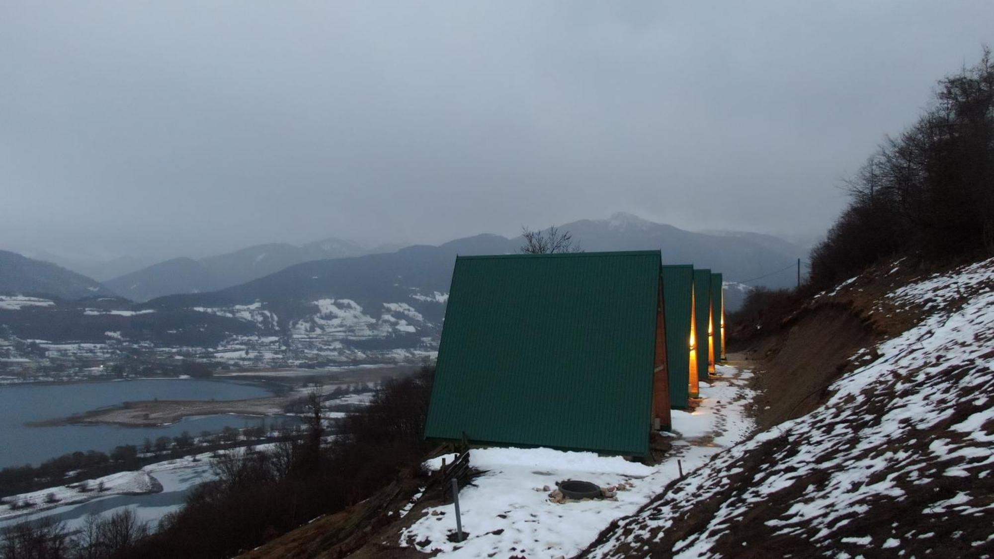 Suncani Brijeg Eco Village Plav Bagian luar foto