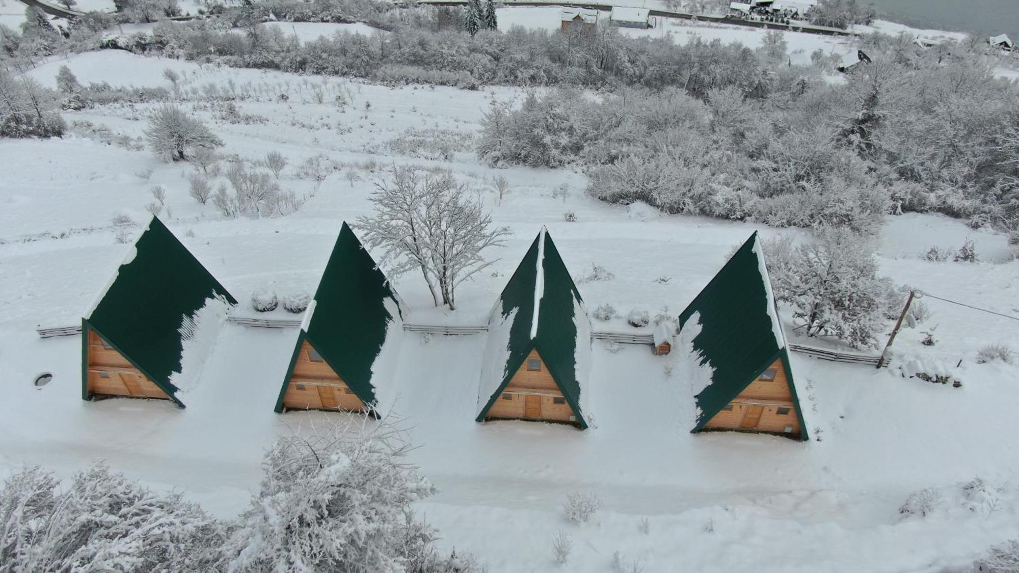Suncani Brijeg Eco Village Plav Bagian luar foto
