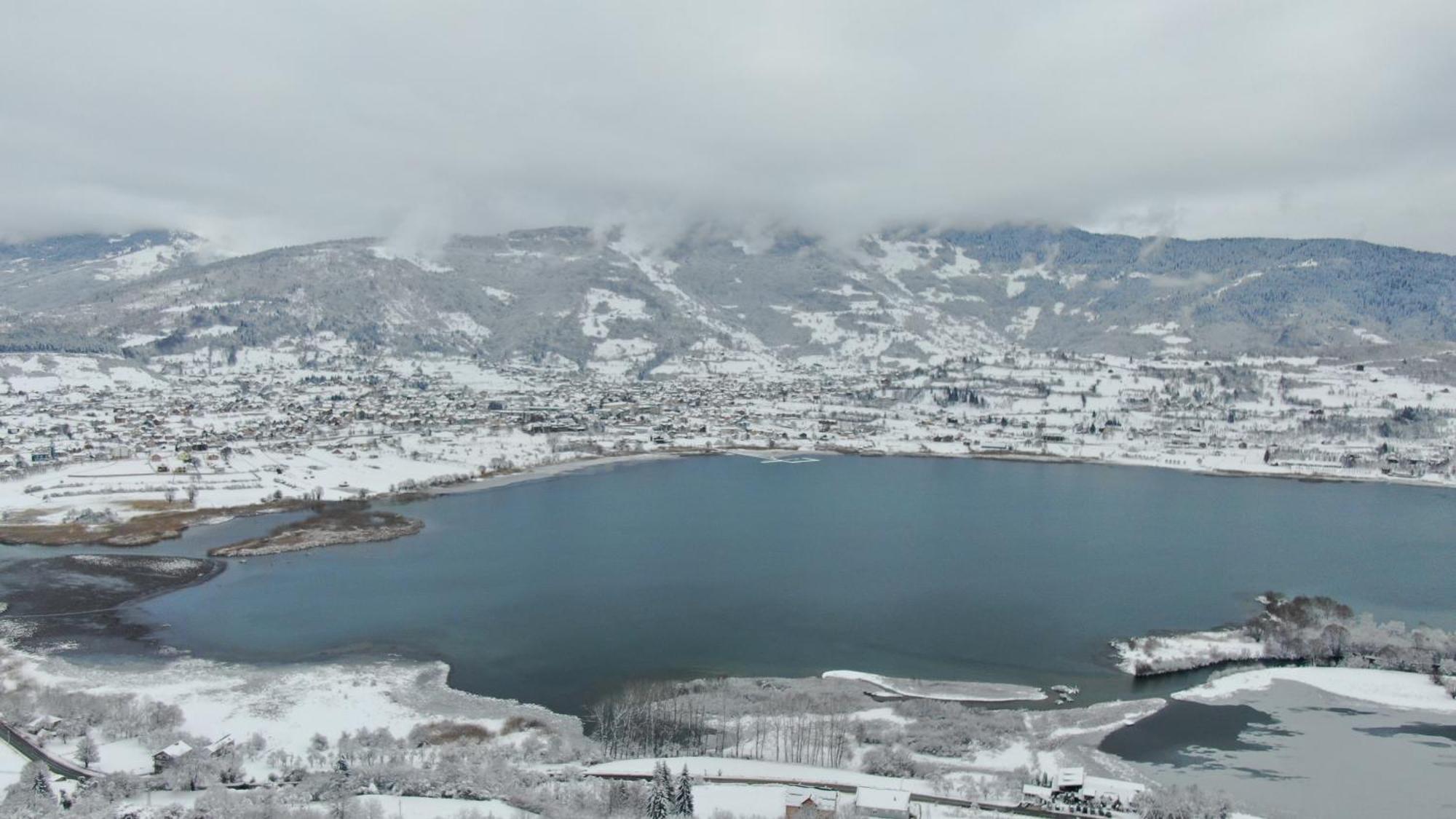Suncani Brijeg Eco Village Plav Bagian luar foto